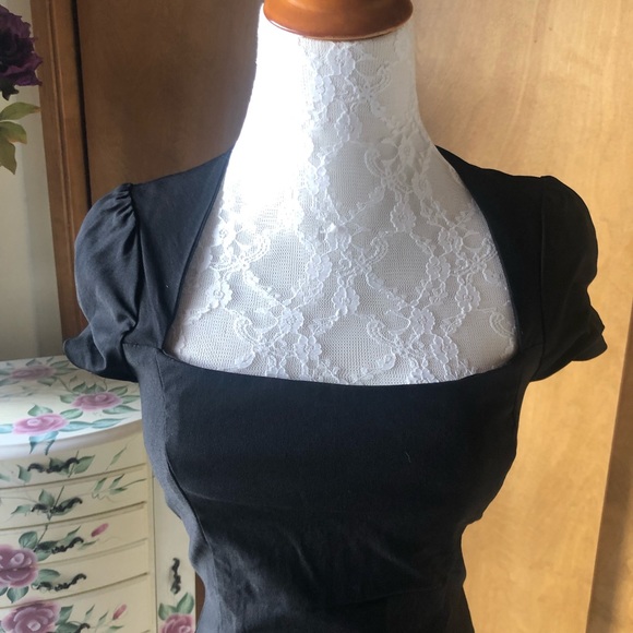 Beautiful Black Dress, midi length with slit in back. - Picture 2 of 8